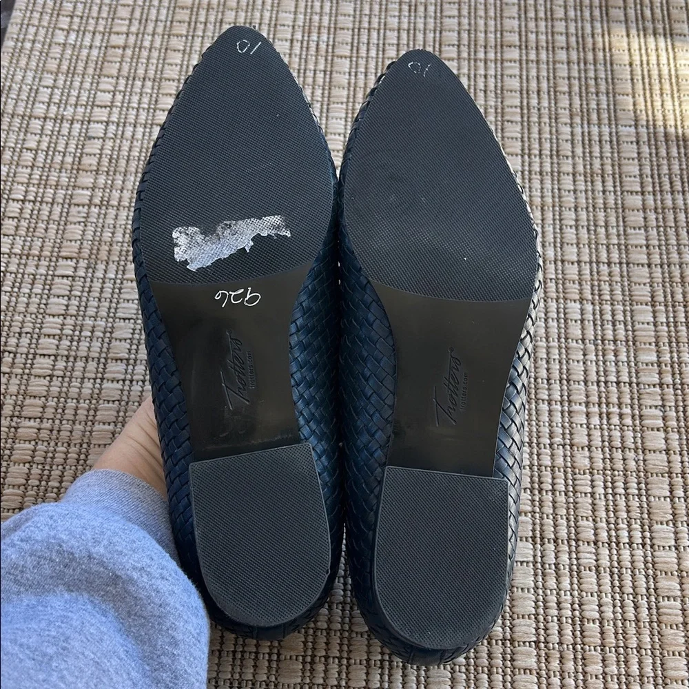 Trotters Woven Navy Blue Heeled Loafers Dress Shoes, Size 10 Wide - Picture 8 of 11